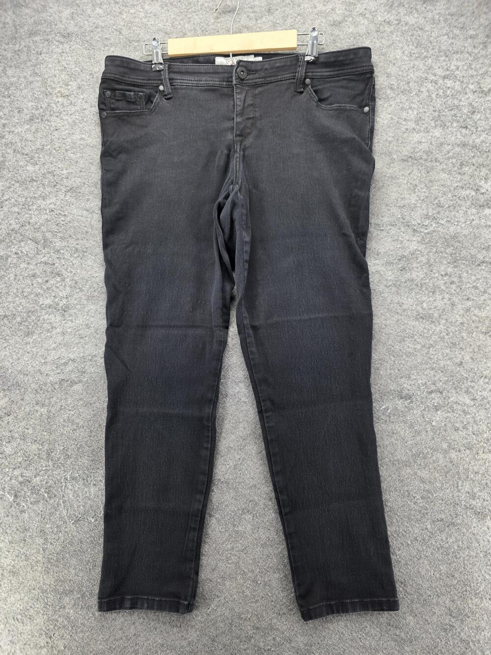 Torrid Jeans Womens 16S Black Skinny Charcoal Wash Stretch Slim 30 Inseam
